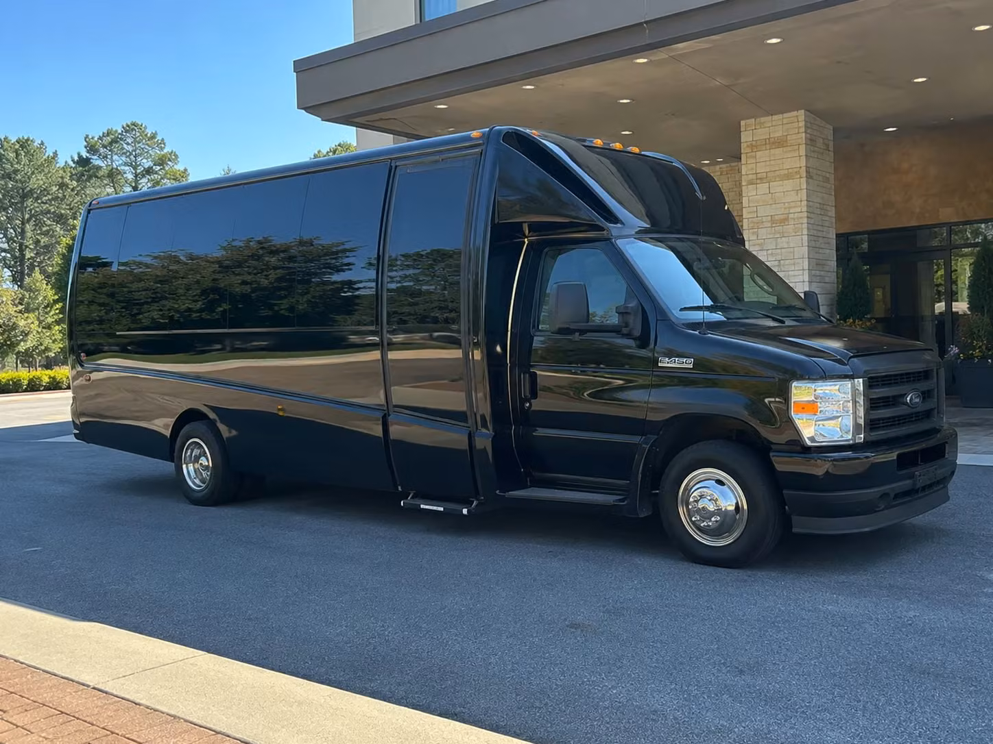 employee shuttles in hillsboro
