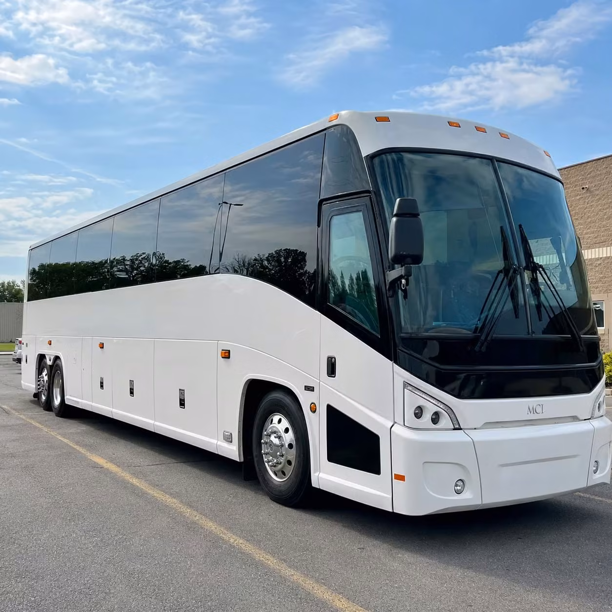 school field trip charter bus rentals in hillsboro